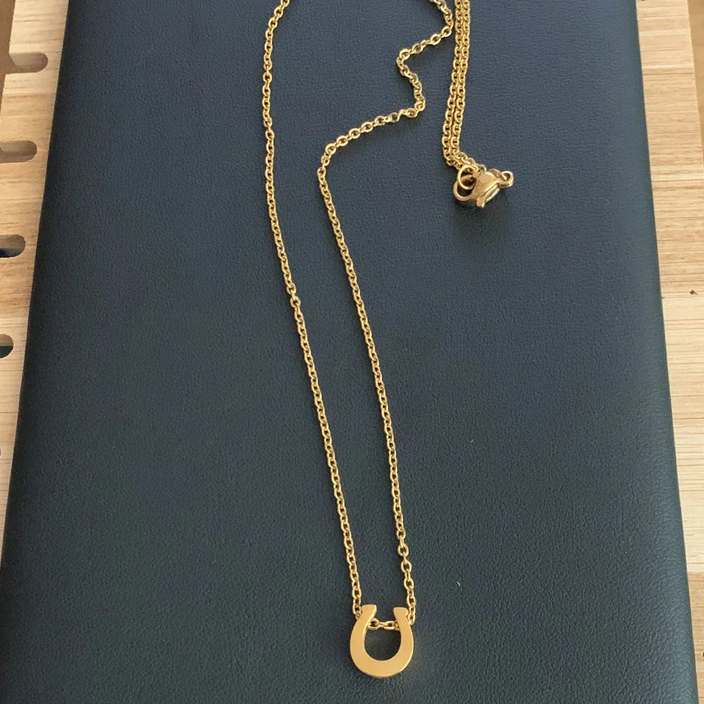 Horseshoe pendant necklace gold Dream Horse