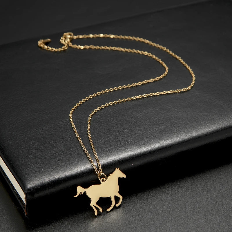 Necklace with a horse on it Dream Horse