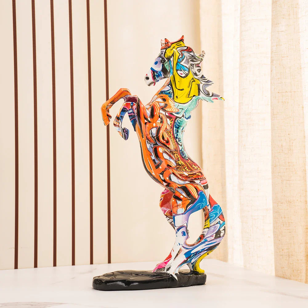 Painted horse statue Dream Horse