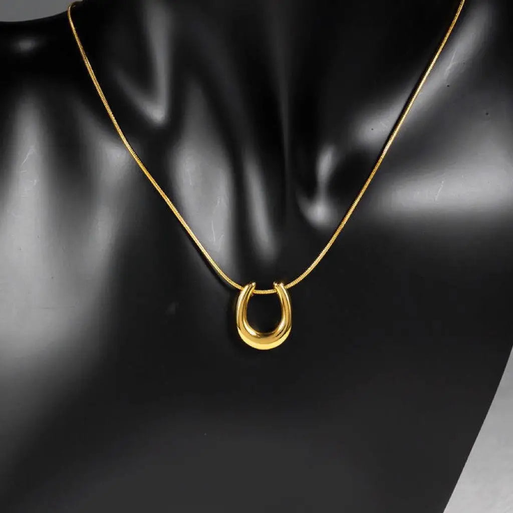 Gold horseshoe charm necklace Dream Horse