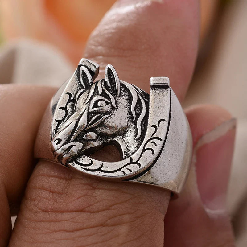 Horseshoe horse head ring Dream Horse