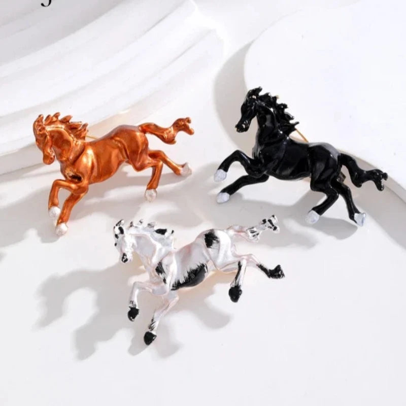 Horse racing brooch Dream Horse