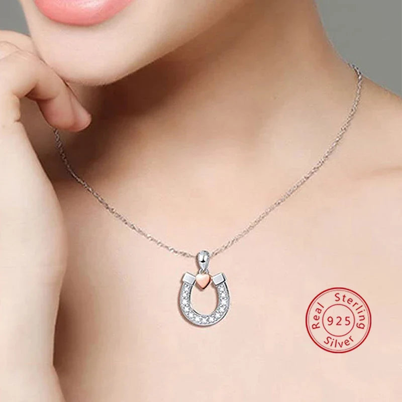 Large horseshoe necklace Dream Horse