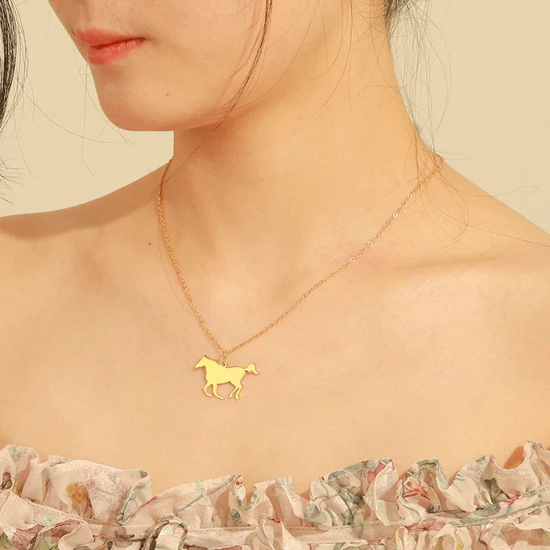 Necklace with a horse on it Dream Horse