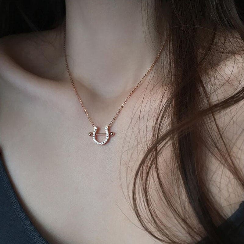 Horseshoe necklace in U shape - Dream Horse