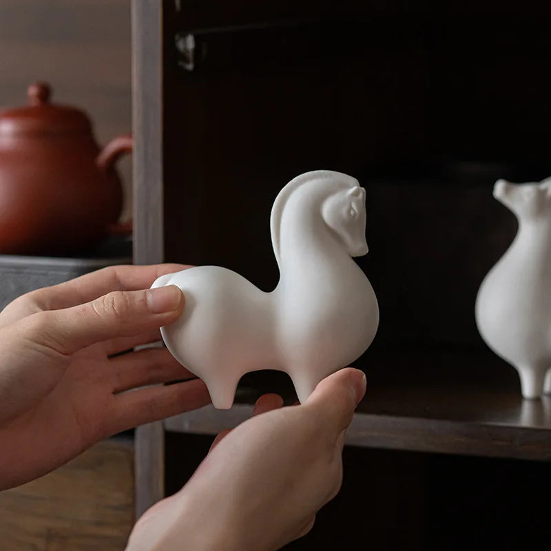 Porcelain horse statue Dream Horse