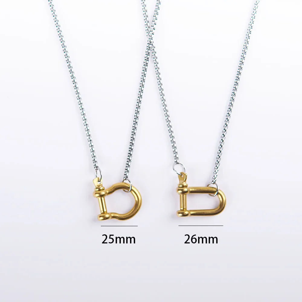 Rose gold horseshoe pendant Dream Horse