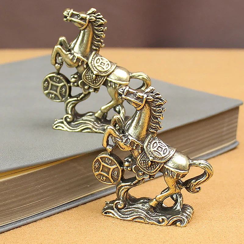Small horse statue Dream Horse