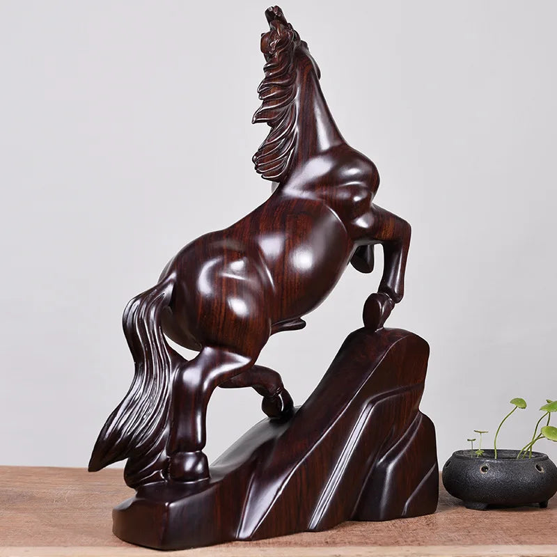 Stallion statue Dream Horse