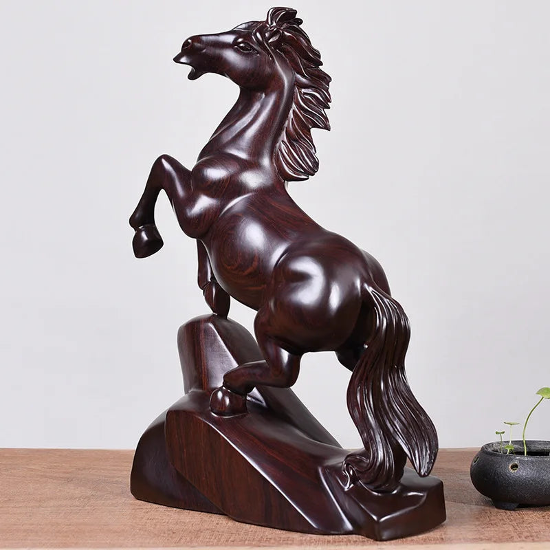 Stallion statue Dream Horse