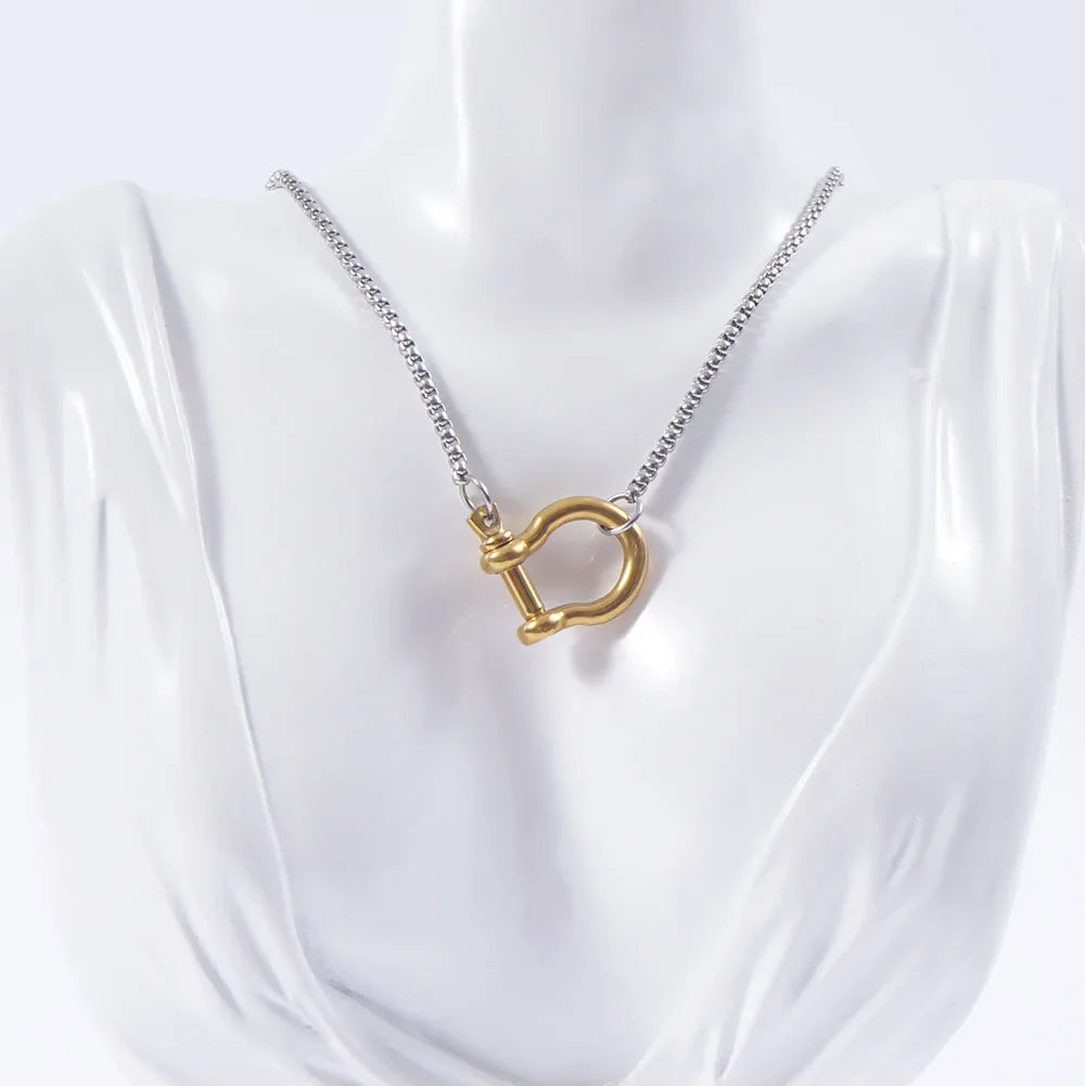 Tiny gold horseshoe necklace Dream Horse