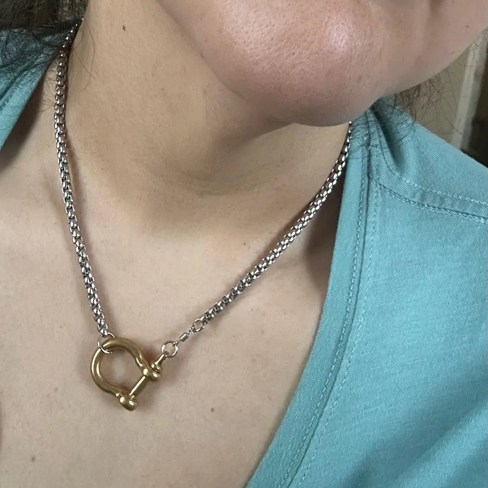 Tiny gold horseshoe necklace Dream Horse