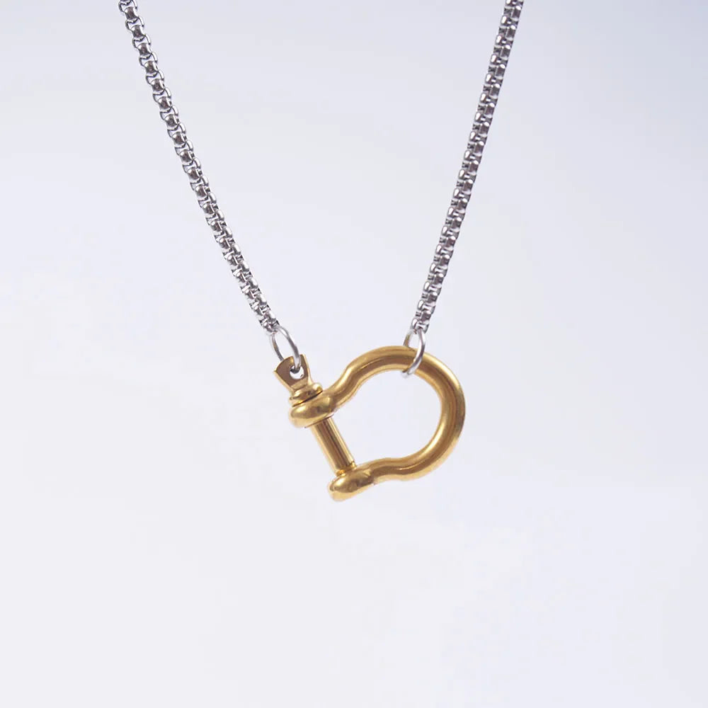 Tiny gold horseshoe necklace Dream Horse